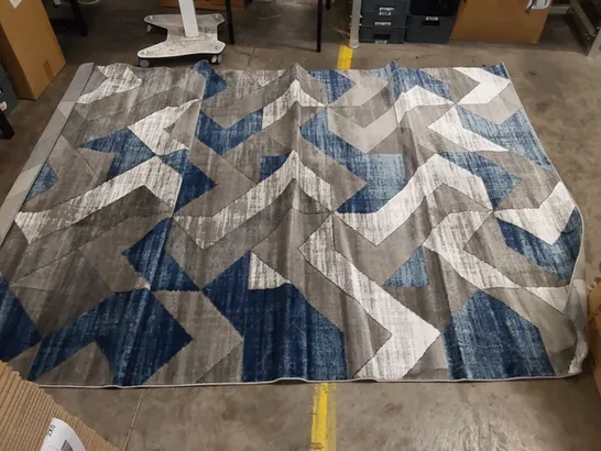 VANANT GEOMETRIC MACHINE WOVEN GREY/NAVY RUG // 200 X 290CM