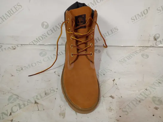 BOXED PAIR OF TIMBERLAND ANKLE BOOTS IN TAN UK SIZE 5