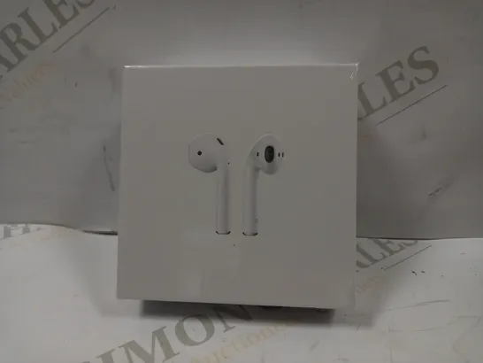 APPLE AIRPODS WITH WIRELESS CHARGING CASE