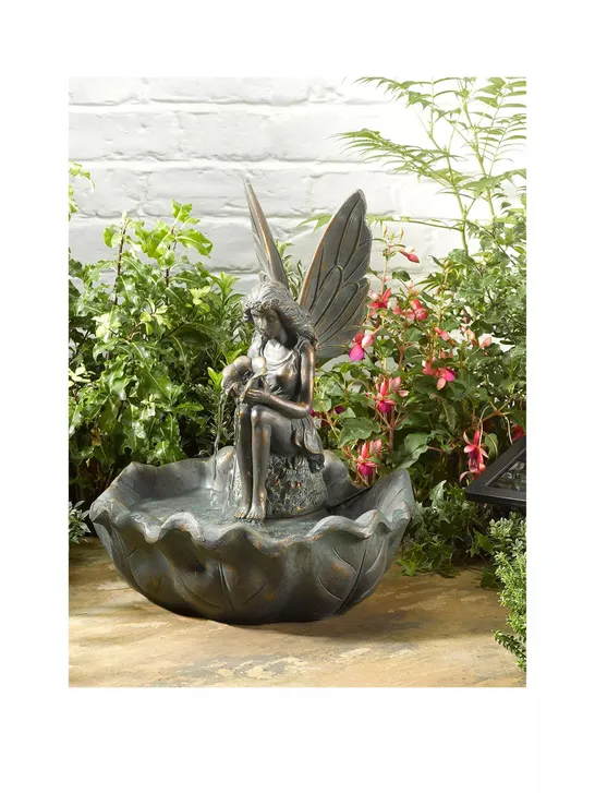 BOXED SMART SOLAR FAIRY LEAF SOLAR ON DEMAND WATER FEATURE RRP £99.99