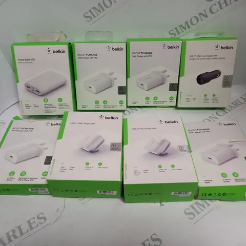 APPROXIMATELY 25 ASSORTED BOXED BELKIN CHARGING ACCESSORIES TO INCLUDE POWERBANKS, USB PLUGS, CAR ADAPTERS ETC 
