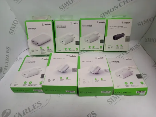 APPROXIMATELY 25 ASSORTED BOXED BELKIN CHARGING ACCESSORIES TO INCLUDE POWERBANKS, USB PLUGS, CAR ADAPTERS ETC 