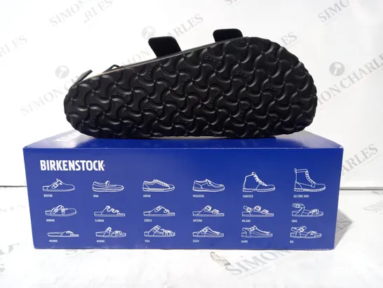 BOXED PAIR OF BIRKENSTOCK MILANO BS OPEN TOE SANDALS IN BLACK UK SIZE 7.5