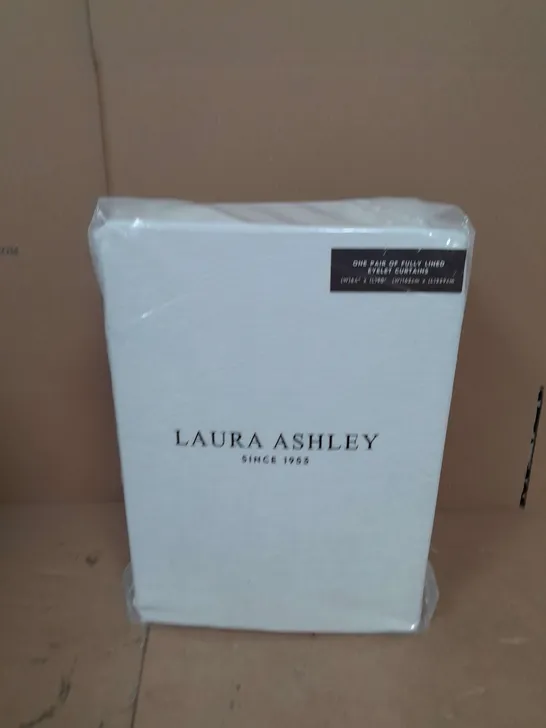 LAURA ASHLEY FULLY LINED EYELET CURTAINS