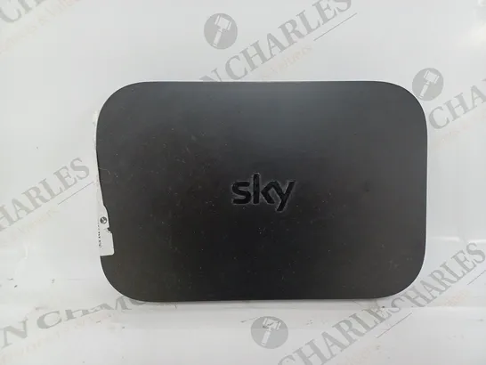 SKY EM150 Q MINI BOX