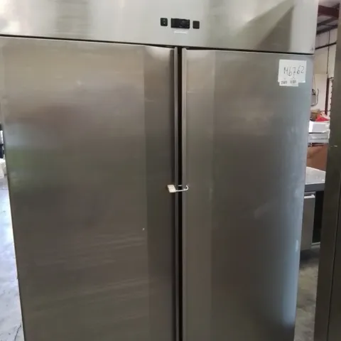 COMMERCIAL DOUBLE DOOR FRIDGE