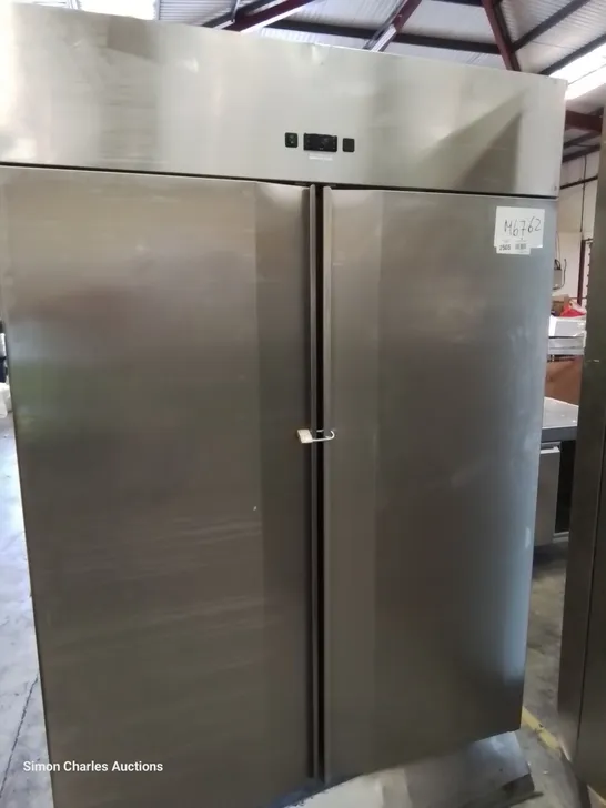 COMMERCIAL DOUBLE DOOR FRIDGE