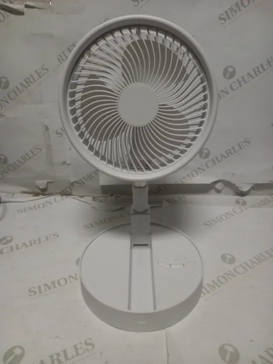 BELL & HOWELL RECHARGEABLE EXTENDABLE DESK & FLOOR FAN, WHITE