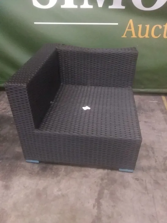 RATTAN EFFECT SOFA SECTION BLACK