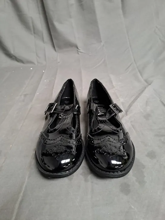 BOXED LOT OF APPROX. 11 PAIRS OF LILLEY BLACK PATENT GIRLS SCHOOL SHOES