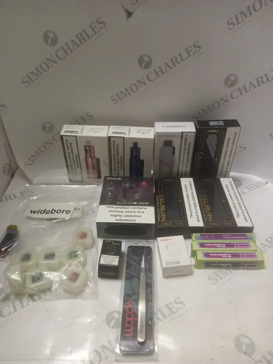 BOX OF APPROXIMATELY 30 ASSORTED VAPING PRODUCTS & ACCESSORIES TO INCLUDE SMOK SCAR MINI, UWELL CALIBURN, ASPIRE SPRYTE POD ETC