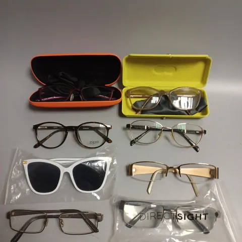 APPROXIMATELY 15 ASSORTED SPECTACLES/SUNGLASSES IN VARIOUS DESIGNS  