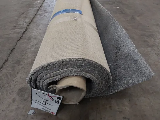 ROLL OF QUALITY SENSATION ORIGINAL BASALT CARPET // SIZE: APPROXIMATELY 4 X 4.45m