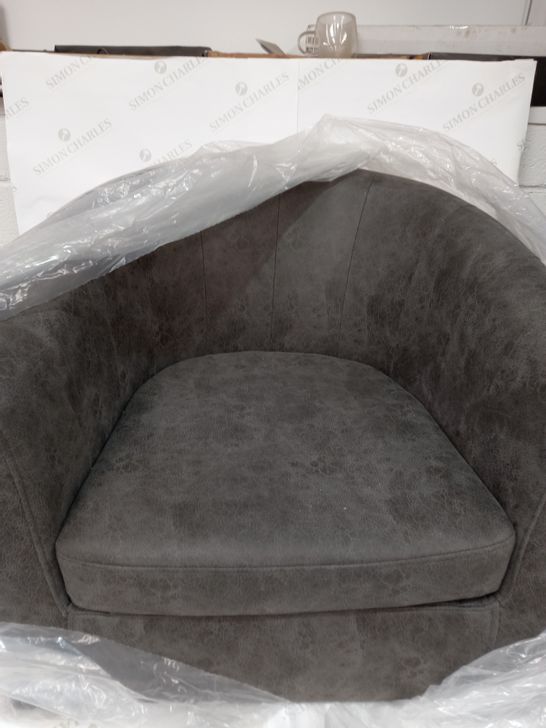 MAJESTIC FAUX LEATHER TUB CHAIR RRP £189