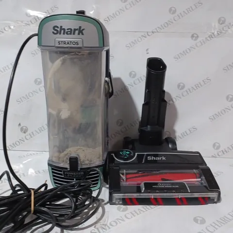 BOXED SHARK STRATOS UPRIGHT VACUUM CLEANER WITH PET-TOOL & CAR KIT NZ860UK