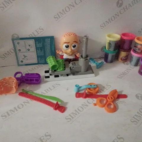 PLAY-DOH SET