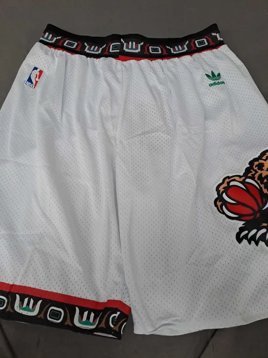 ADIDAS NBA CUBS SHORTS SIZE XL