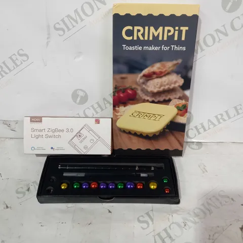 LOT OF APPROXIMATELY 10 ASSORTED HOUSEHOLD ITEMS TO INCLUDE CRIMPIT TOASIE MAKER FOR THINS, MOES SMART ZIGBEE 3.0 LIGHT SWITCH, ELEGANCY FIDGET PEN, ETC