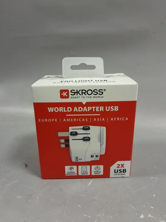 BOXED SKROSS PRO LIGHT USB WORLD TRAVEL ADAPTER 