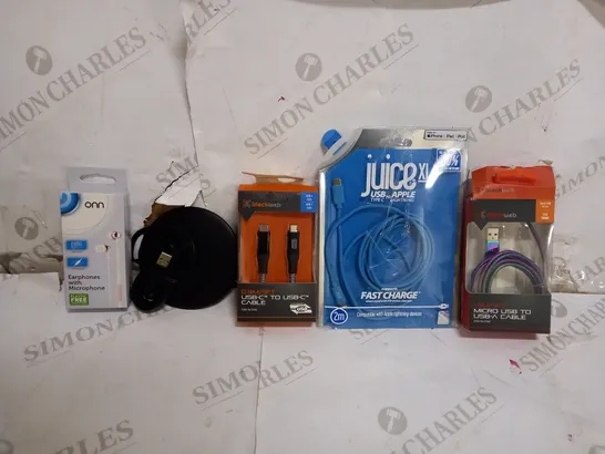 BOX OF APPROX 20 ASSORTED ITEMS TO INCLUDE - BLACKWEB USB-A CABLE - JUICE XXL - WIRELESS CHARGER ECT