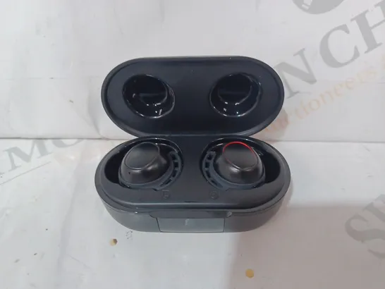 BOXED FAMOO U-AIR TRUE WIRELESS EARBUDS