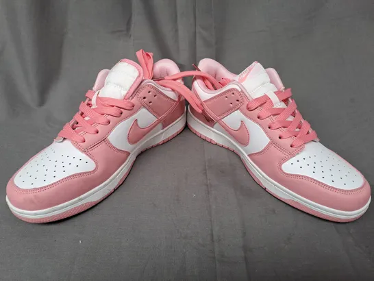 PAIR OF NIKE SHOES IN PINK/WHITE UK SIZE 7