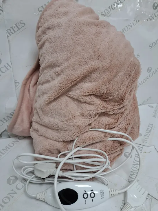 COZEE HOME VELVETSOFT HEATED THROW IN PINK