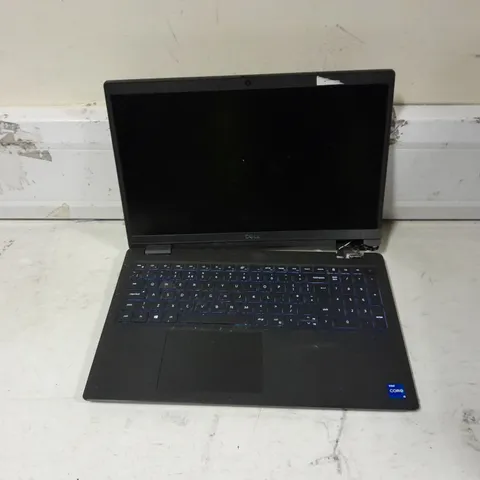 DELL LATITUDE 3520 LAPTOP