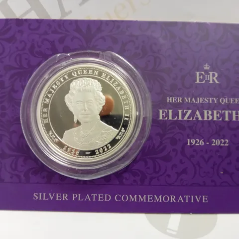 HER MAJESTY ELIZABETH II 1926-2022 SILVER PLATED COMMEMORATIVE COIN