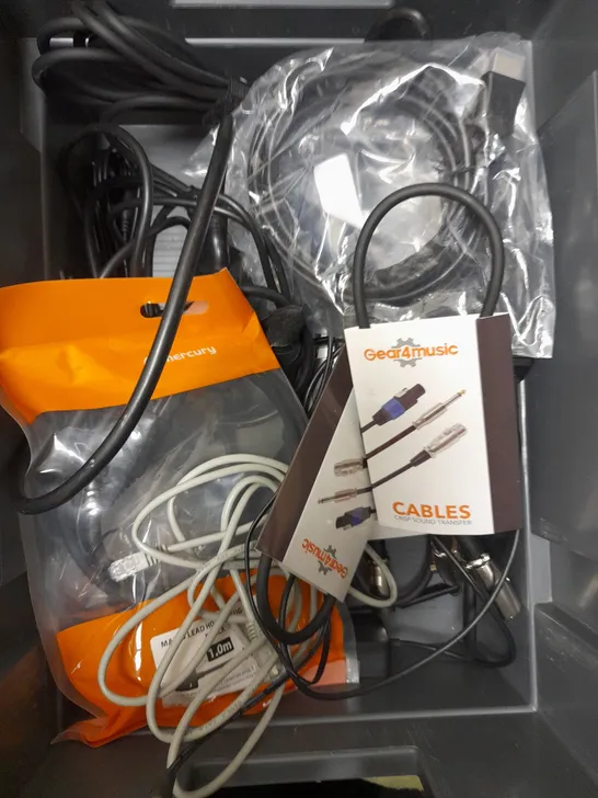 BOX OF APPROXIMATELY 20 ASSORTED ELECTRICAL ITEMS TO INCLUDE WIRED MOUSE, BT HUB, A/V CABLES ETC