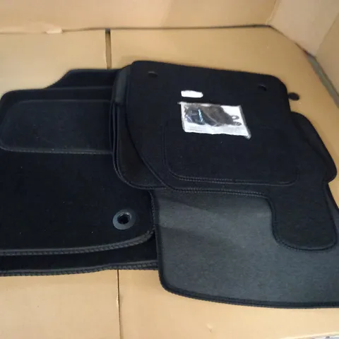 SET OF BLACK CAR MATS