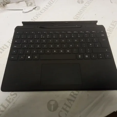 MICROSOFT SURFACE PRO SIGNATURE KEYBOARD WITH SLIM PEN 2