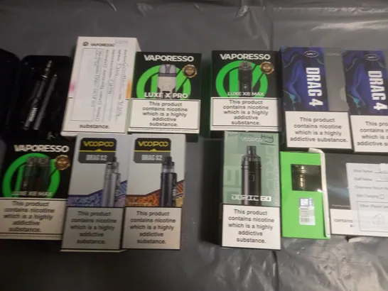 LOT OF 12 ASSORTED VAPING ITEMS AND ACCESSORIES TO INCLUDE VAPORESSO AND VOOPOO