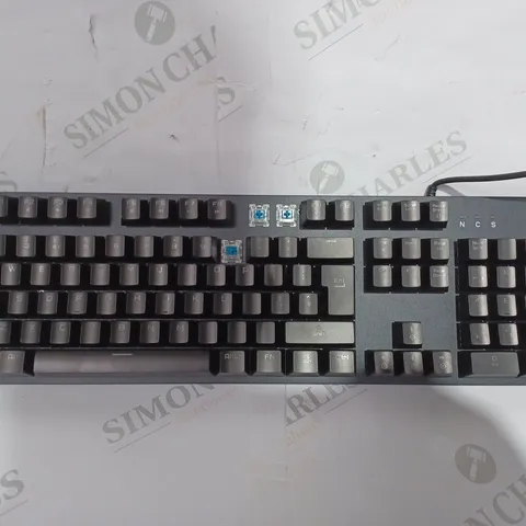 BOXED MECHANICAL GAMING KEYBOARD