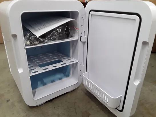 BOXED COLD-WARM 12V ELECTRONIC REFRIGERATOR 