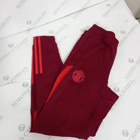 MANCHESTER UNITED TRAINING PANTS - MAROON - SMALL