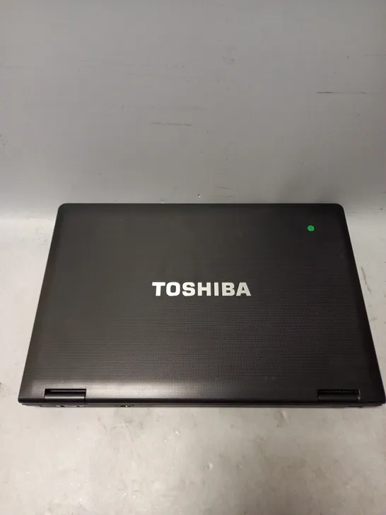 TOSHIBA SATELLITE PRO S500 LAPTOP IN BLACK