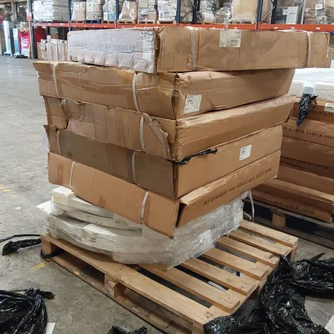 PALLET OF AQUALINE SHOWER CABIN PARTS AND CAVALIER QUADRANT SHOWER TRAYS