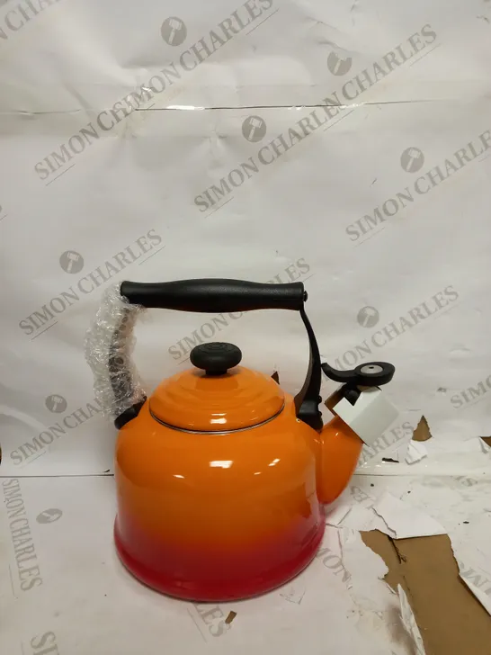 LE CREUSET STOVE KETTLE 2.1L