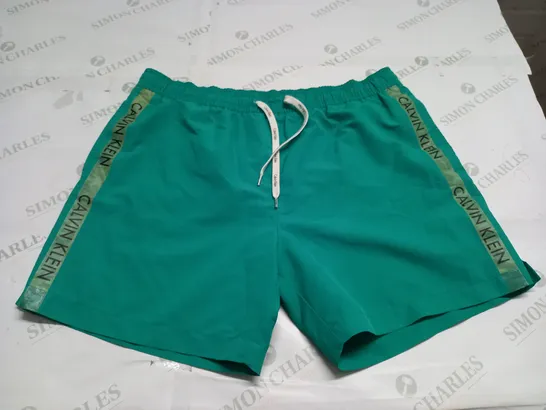 CALVIN KLEIN SWIMMING SHORTS SIZE L