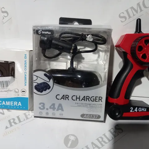 BOX OF APPROXIMATELY 10 ASSORTED HOUSEHOLD ITEMS TO INCLUDE CAR CHARGER, HD VIDEO CAMERA, ETC