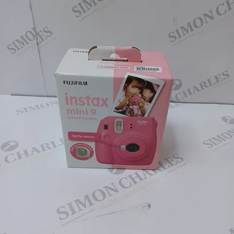 BRAND NEW BOXED FUJIFILM INSTAX MINI 9 INSTANT CAMERA