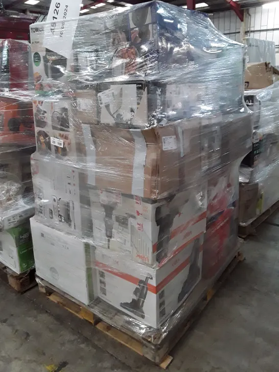 PALLET OF APPROXIMATELY 23 UNPROCESSED RAW RETURN HOUSEHOLD AND ELECTRICAL GOODS TO INCLUDE;