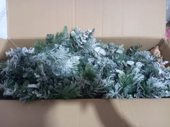 K BY KELLY HOPPEN PRE-LIT GREENERY CHRISTMAS DECORATION - GARLAND