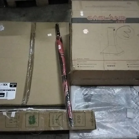 PALLET OF ASSORTED ITEMS INCLUDING CHRISTMAS TREE, COOKER HOOD, PROTECTIVE SCREEN, UMBRELLA, PICTURE FRAME 