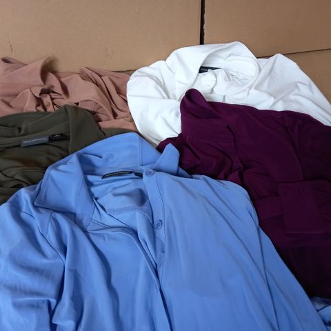 LOT OF 5 SHIRTS (SIZE S)