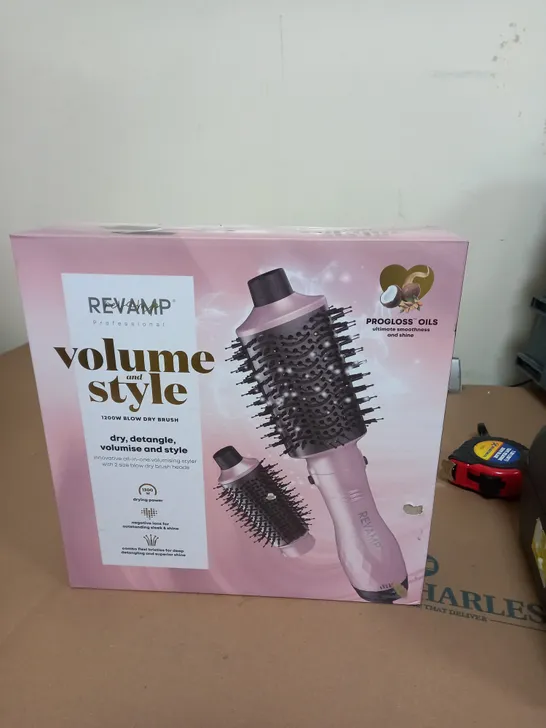 BOXED REVAMP PROFESSIONAL 1200W BLOW DRY BRUSH