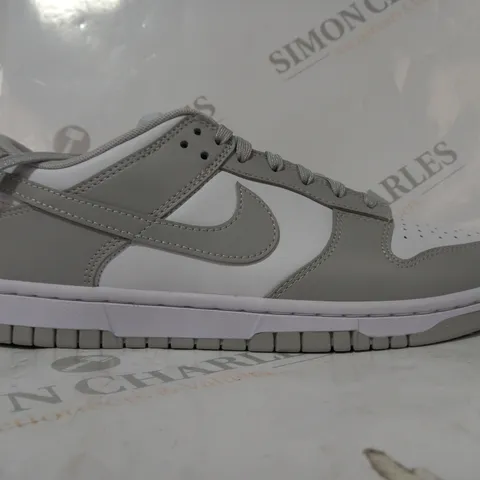 BOXED PAIR OF NIKE DUNK LOW RETRO SHOES IN GREY/WHITE UK SIZE 7
