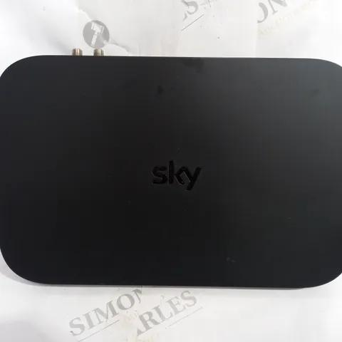 SKY Q BOX - ES140