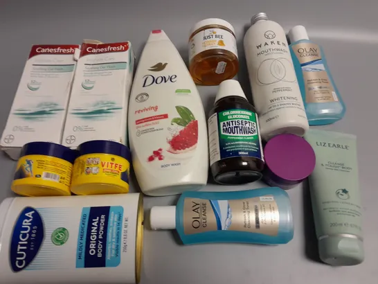 LOT OF ASSORTED HEALTH AND BEAUTY ITEMS TO INCLUDE CANEFRESH GEL WASH, WAKEN MOUTHWASH AND RADIAN B PAIN GEL